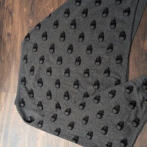 Skull Cashmere Charcoal and Black Wrap